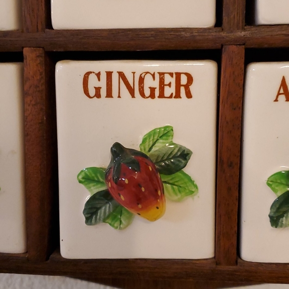 Antique hanging spice rack - Picture 3 of 4